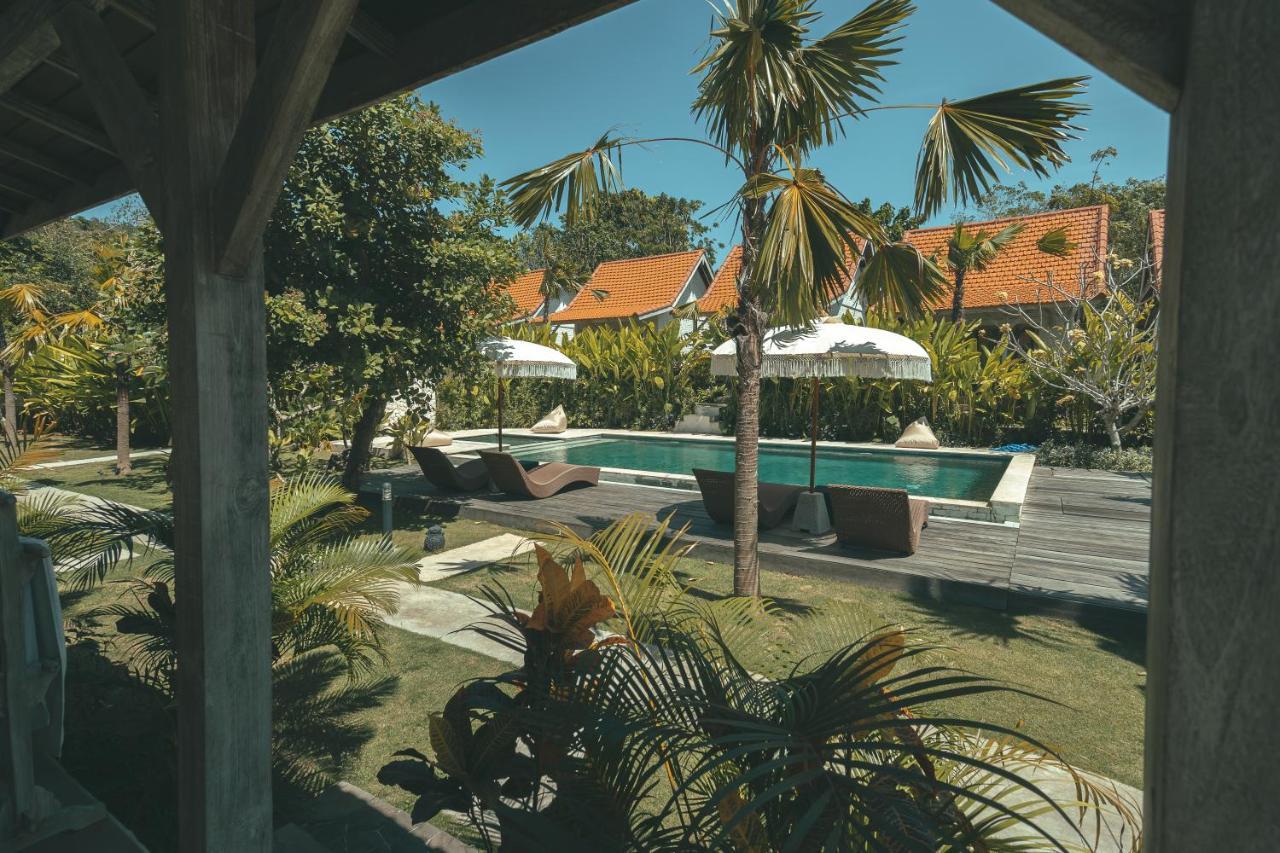 Cari Surf Camp & Studio'S Uluwatu Esterno foto